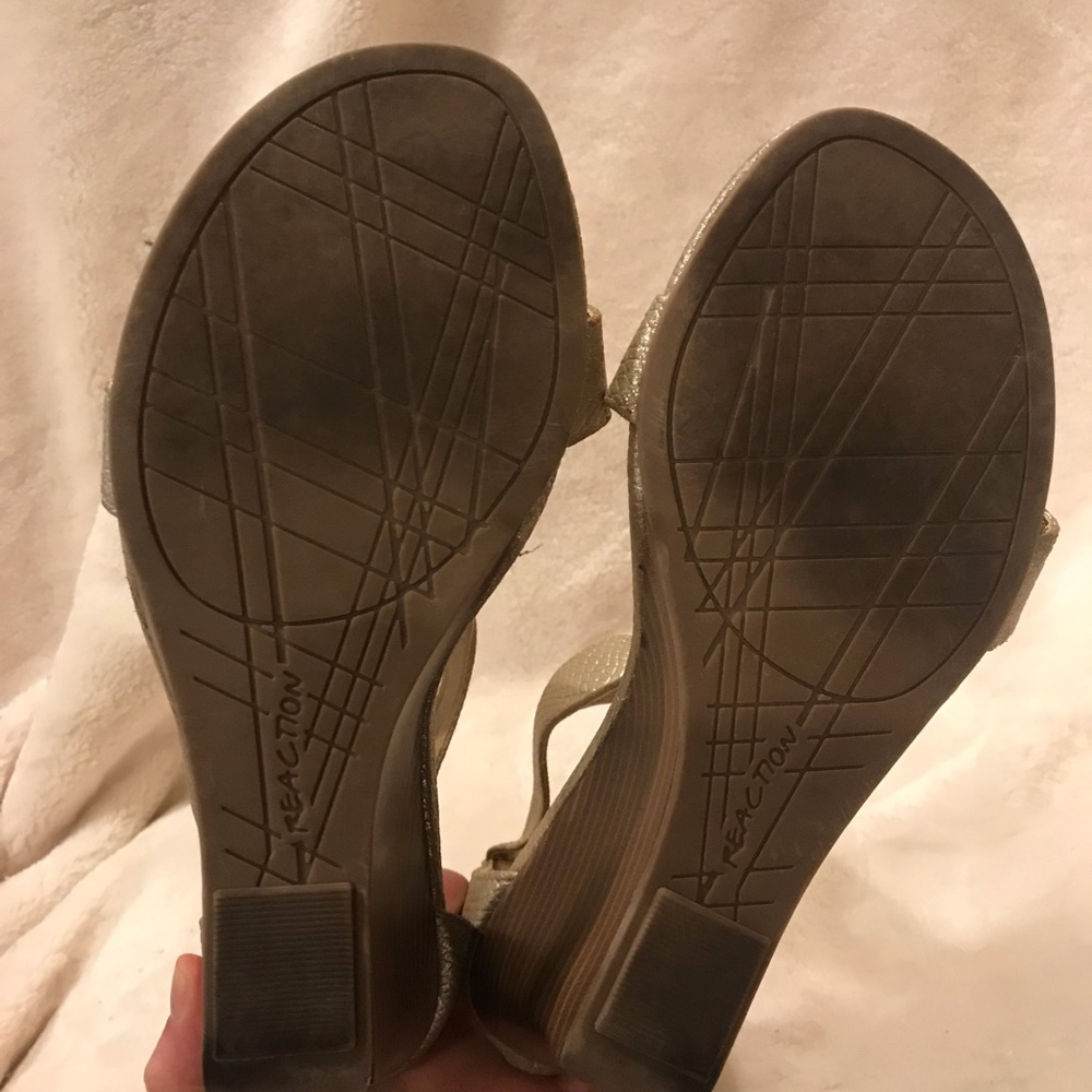 Reaction Kenneth Cole Sandals - Picture 5 of 5